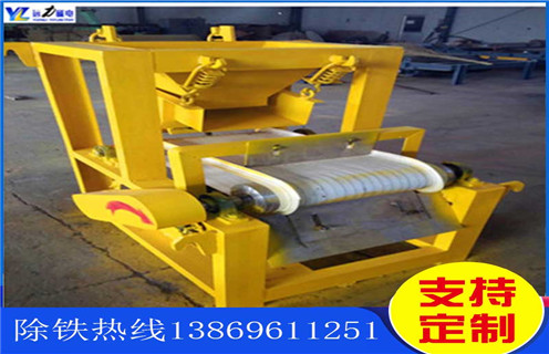 干式磁選機(jī)，干式磁選機(jī)在工作中不平凡的選礦工藝發(fā)展！_磁性礦粒鐵礦錳礦干式磁選機(jī)_干式磁選機(jī)在工作中不平凡的選礦工藝發(fā)展！工作視頻皮帶及結(jié)構(gòu)價(jià)格